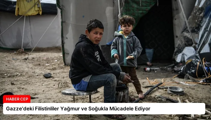 Gazze’deki Filistinliler Yağmur ve Soğukla Mücadele Ediyor