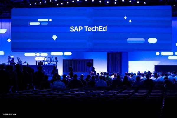 SAP, dünya genelinde 12 milyon kişiye yapay zeka odaklı beceriler kazandıracak